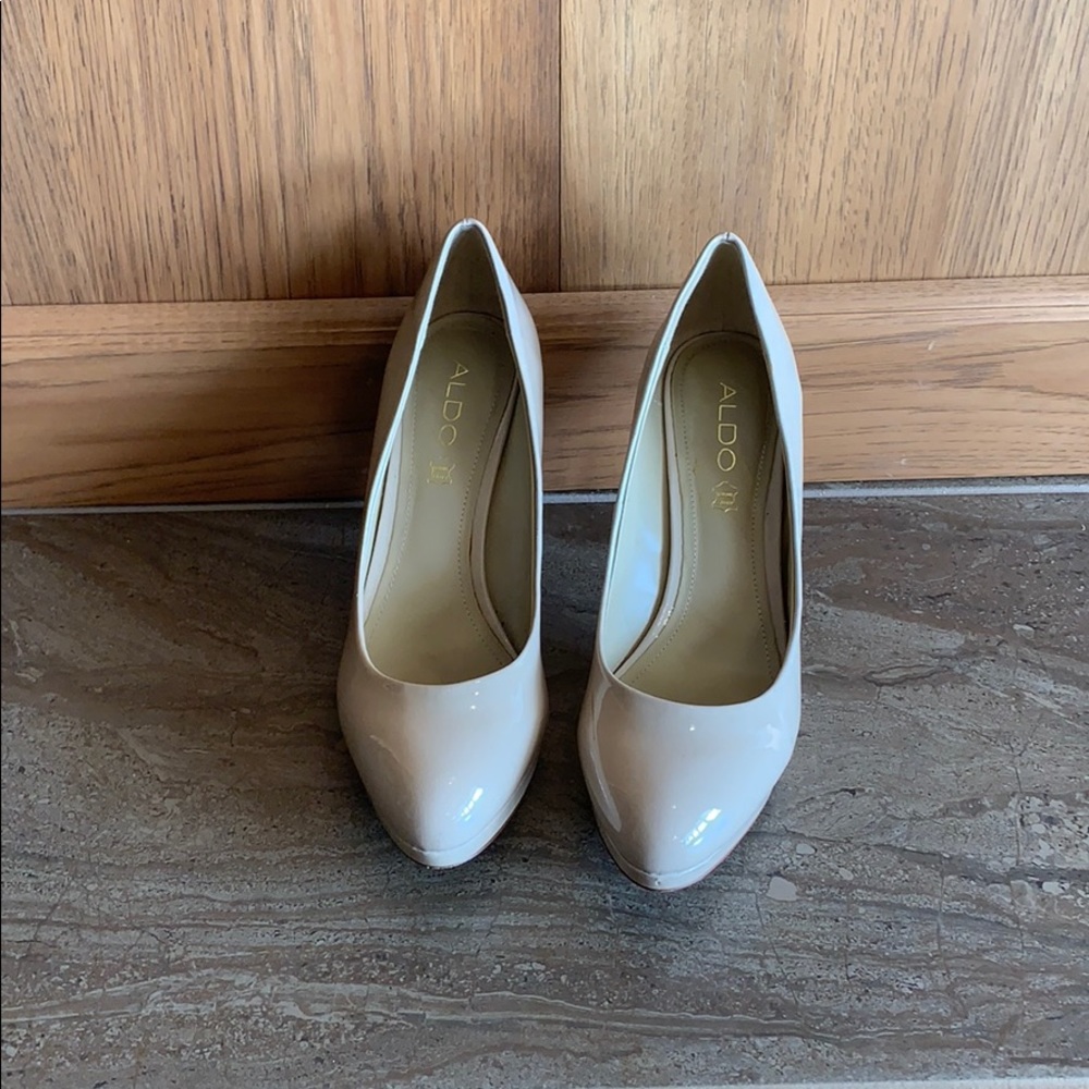 Aldo | Patent leather pointed nude heels